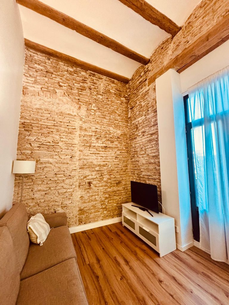 WhatsApp Image 2025-10-27 at 17.44.20 (2)